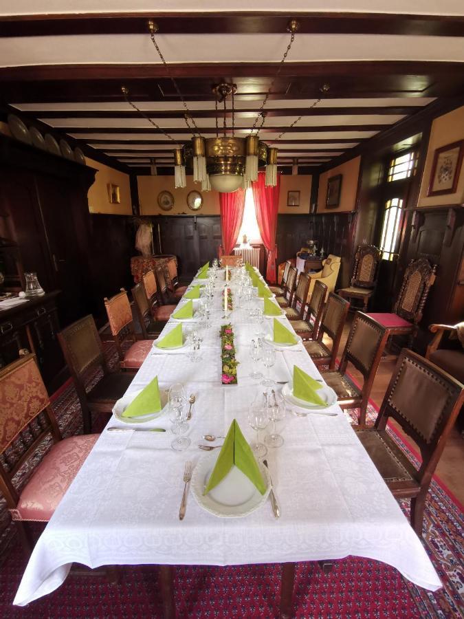 Bio-Weingut, Gaestehaus Und Kraeuterhof Flomborn Eksteriør bilde